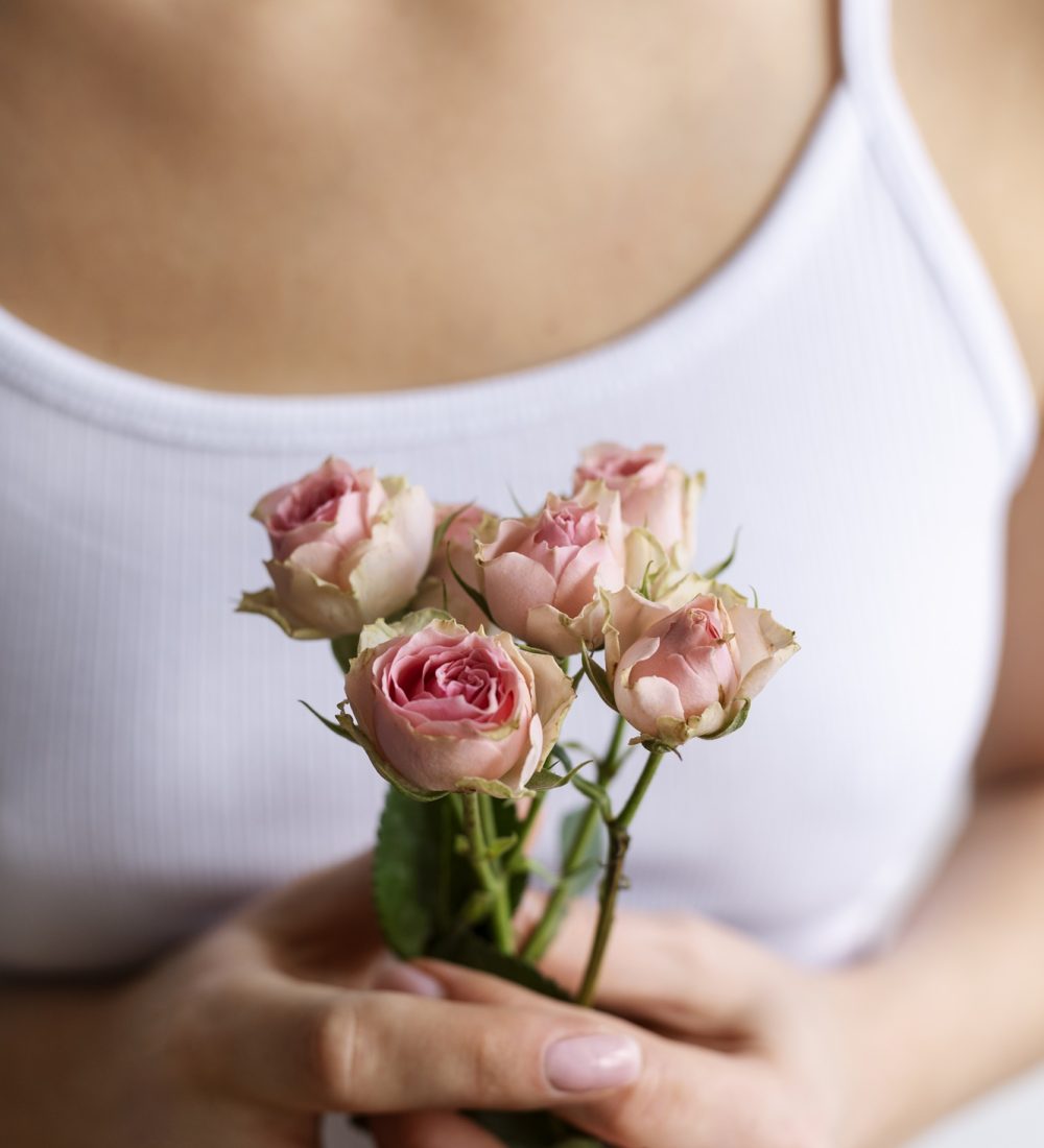 hand-holding-elegant-flower
